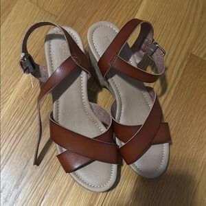 Elegant Brown Leather Sandals heeled